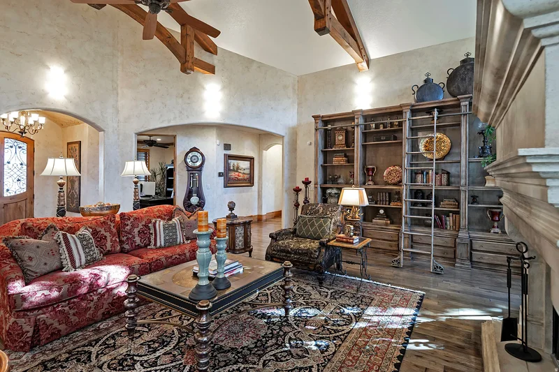 8778 S FALCON HEIGHTS LN, Sandy, Utah, United States. - Photo 2
