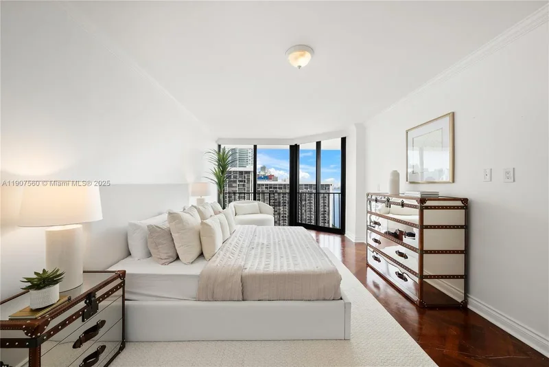 1925 Brickell Ave DPH3, Miami, Florida, United States. - Photo 40