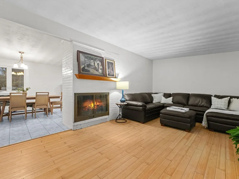 15 Rosslare Rd , Framingham, MA 01701, Framingham, Massachusetts, United States. - Photo 14