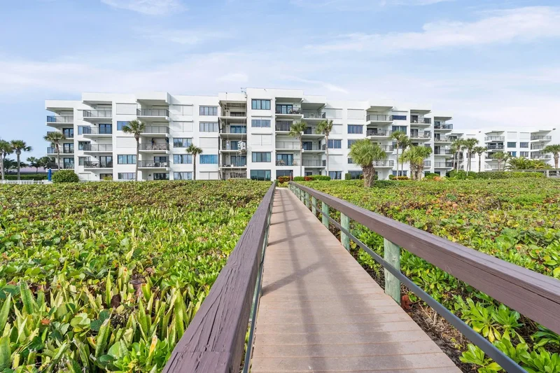 1616 Ocean Drive Unit# 102, Vero Beach, FL 32963, Vero Beach, Florida, United States. - Photo 35