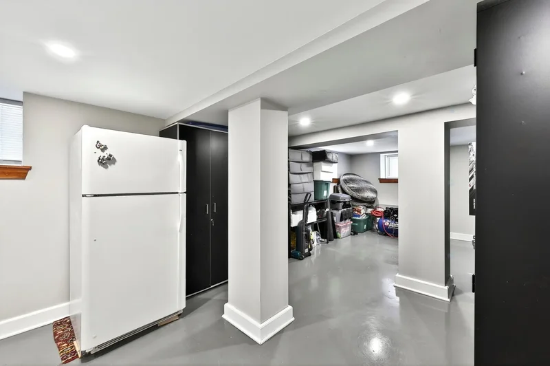 20 Rue St-Charles, Montréal, Quebec, Canada. - Photo 64