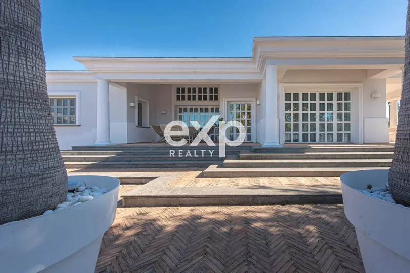 Luxury Villa With Spa. Smart Home. Gym And Private Park – Casal Palocco Rome