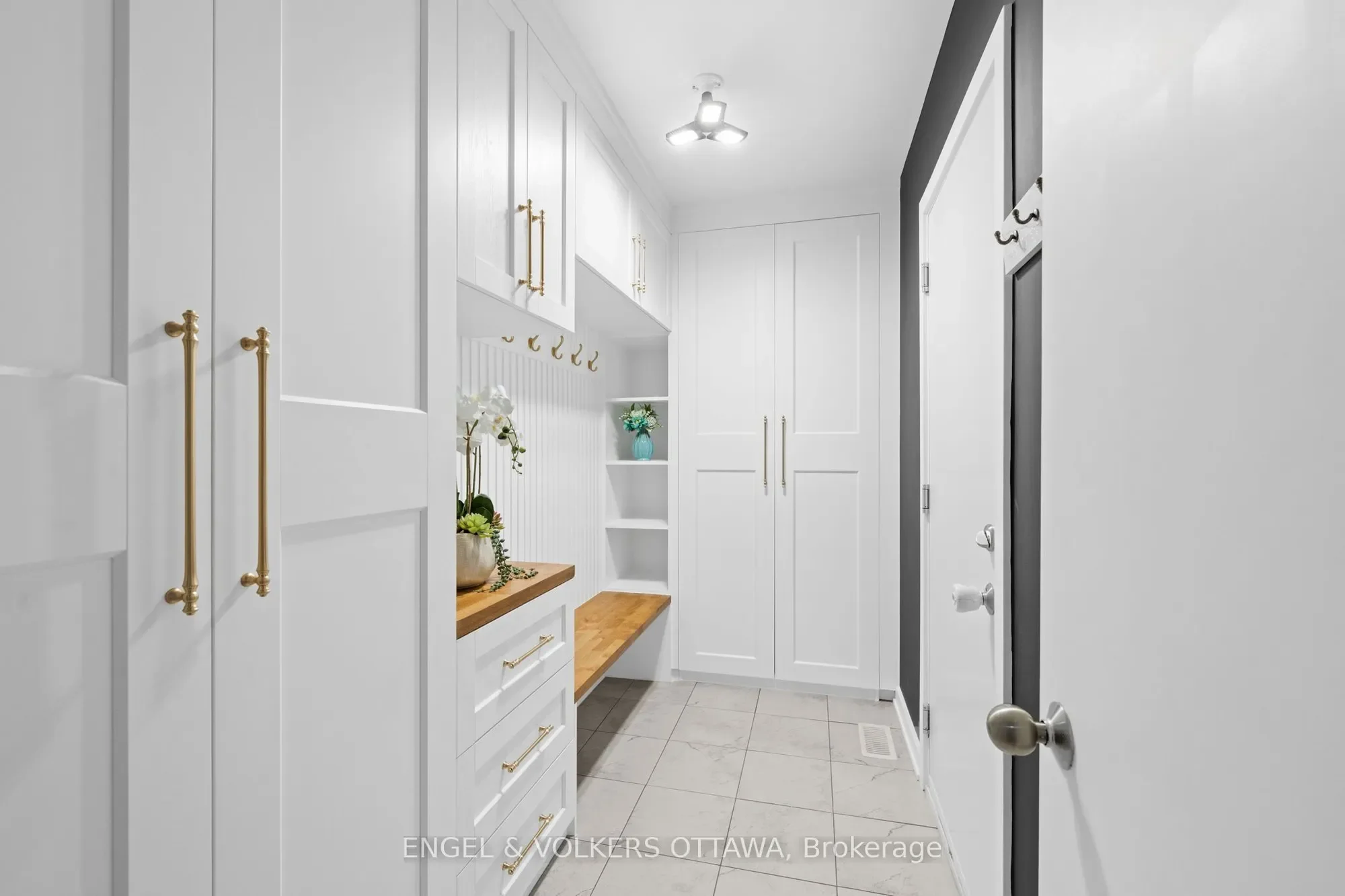Gallery photo 4