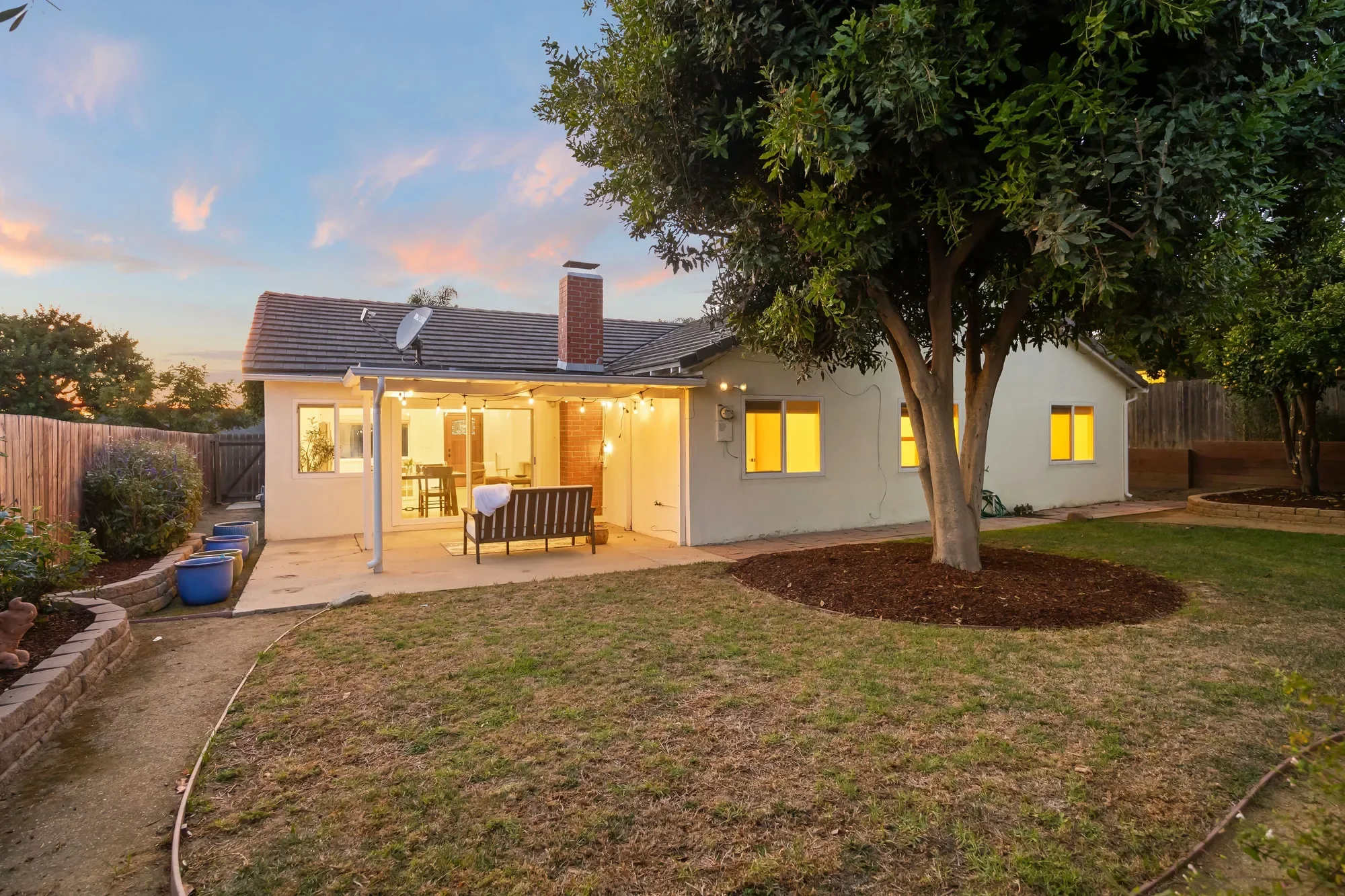 412 Dayloma Avenue , Ventura, CA 93003, Ventura, California, United States. - Photo 4