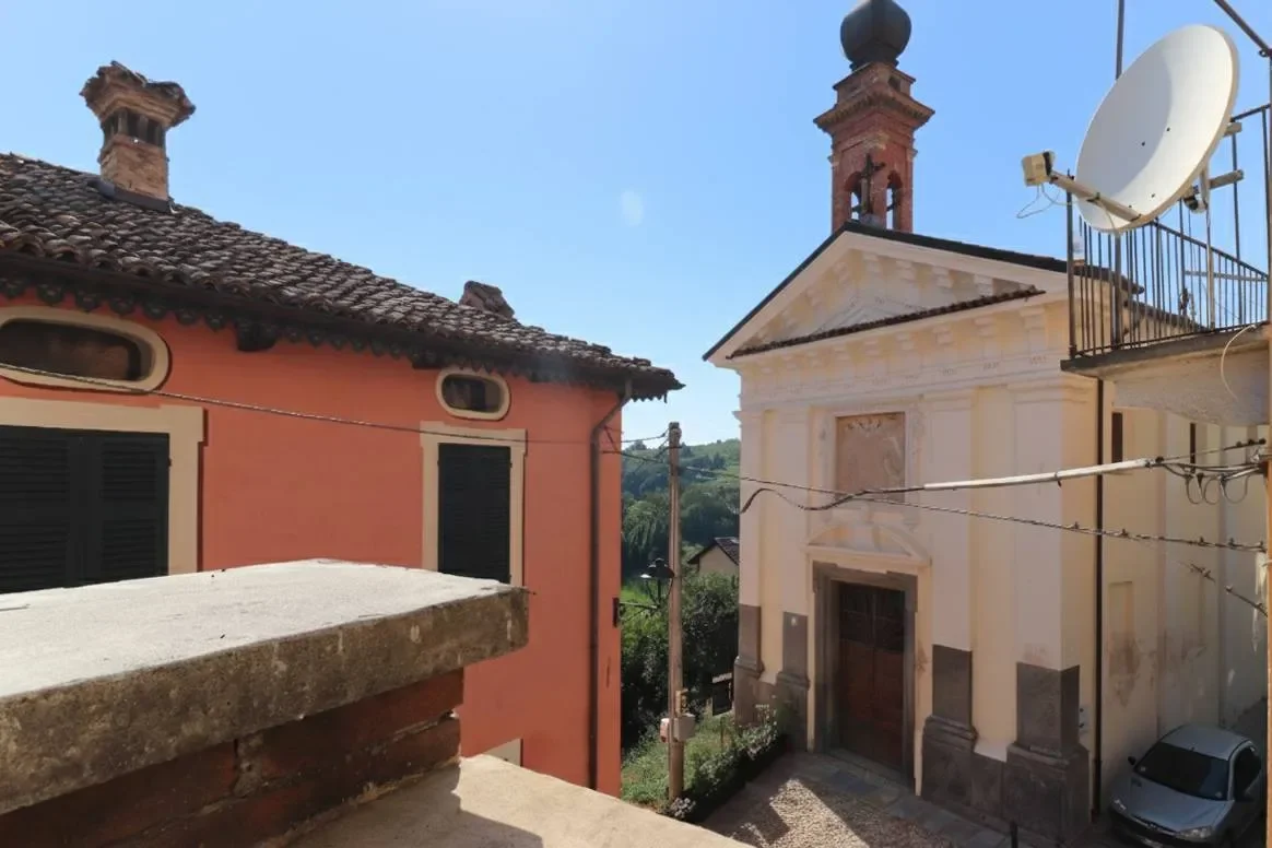Via S. Marzano, Costigliole d'Asti, Piedmont, Italy. - Photo 10