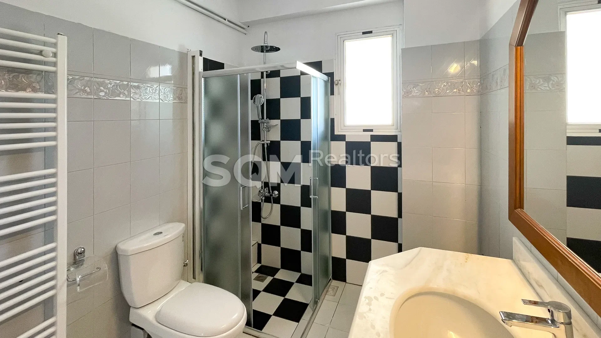Gallery photo 9