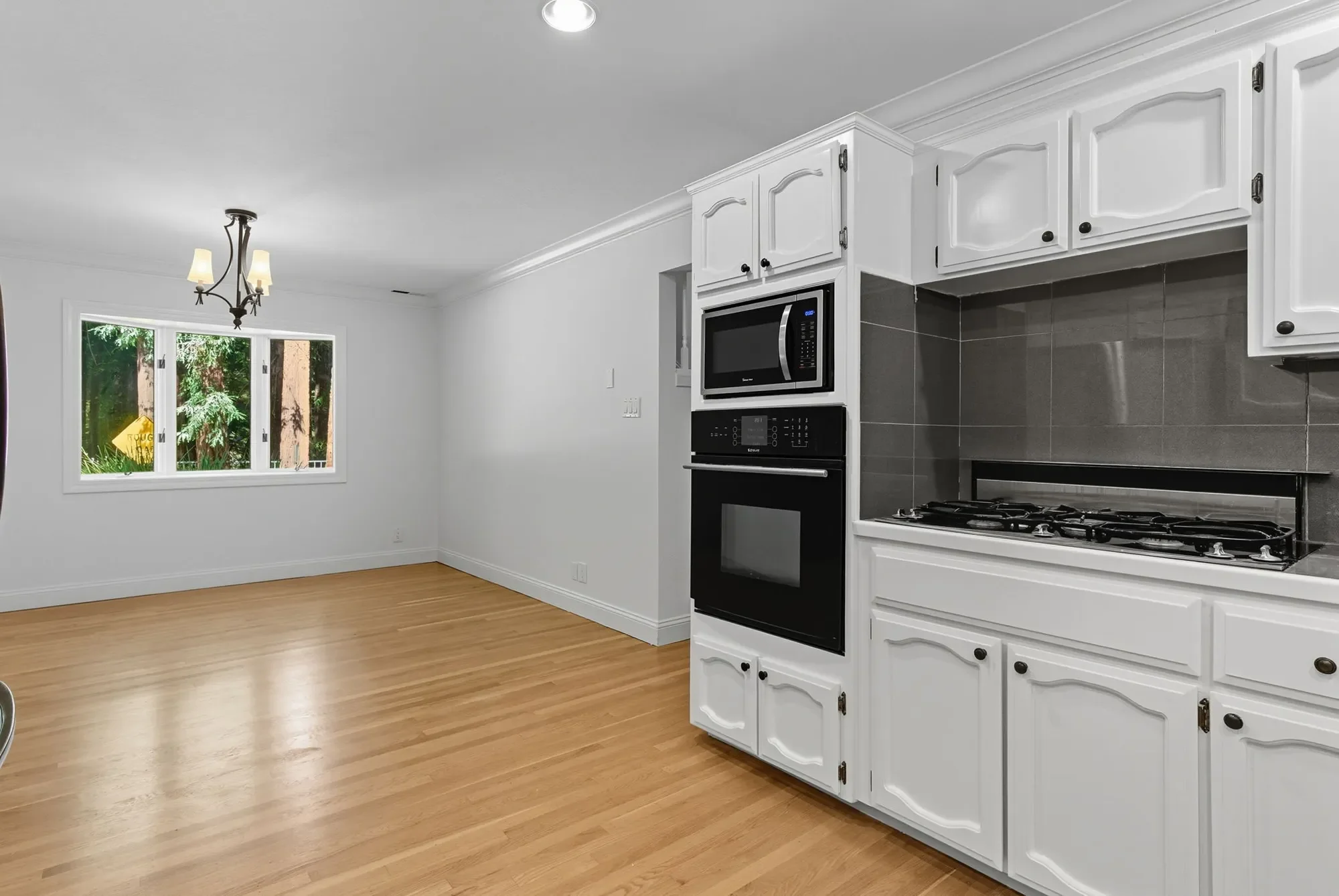 23489 Hutchinson Road , Los Gatos, CA 95033, Los Gatos, California, United States. - Photo 4