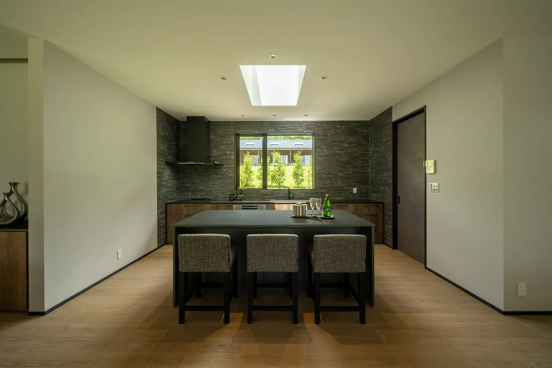 Gallery photo 6