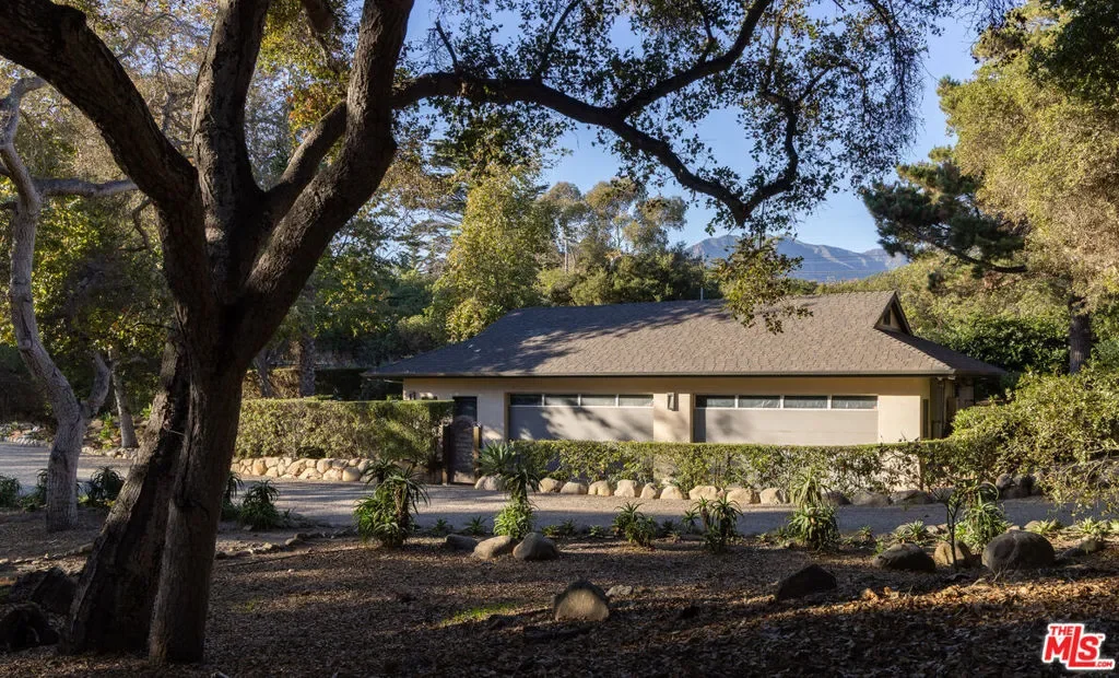 2937 Padaro Lane, Carpinteria, California, United States. - Photo 24