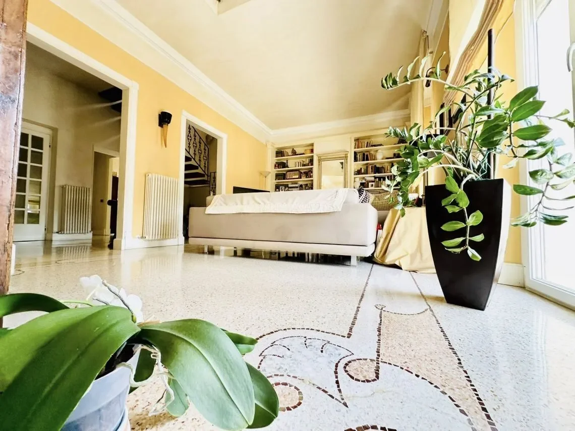 Gallery photo 11