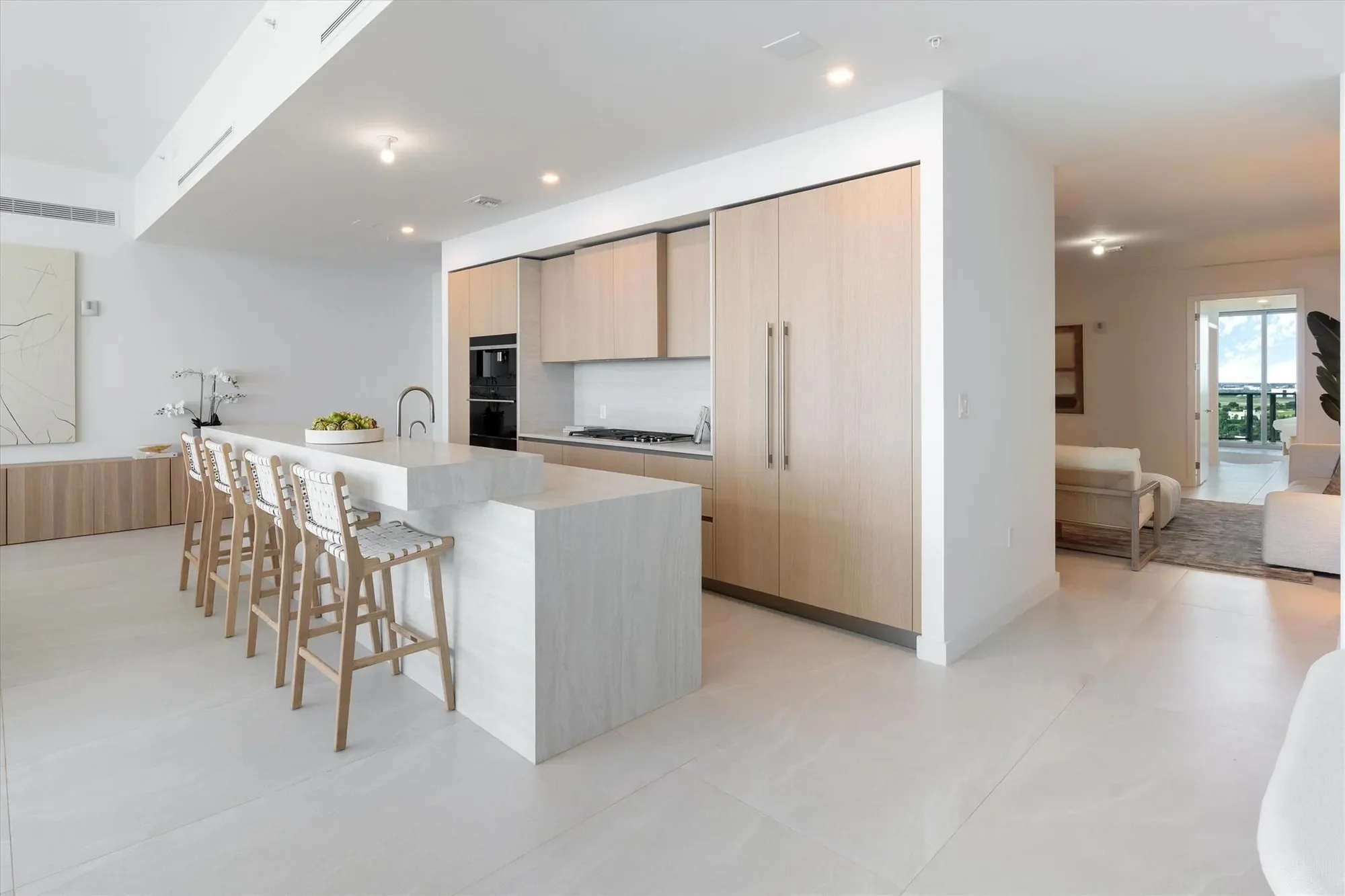 900 N Ocean Boulevard, Hillsboro Beach, Florida, United States. - Photo 9
