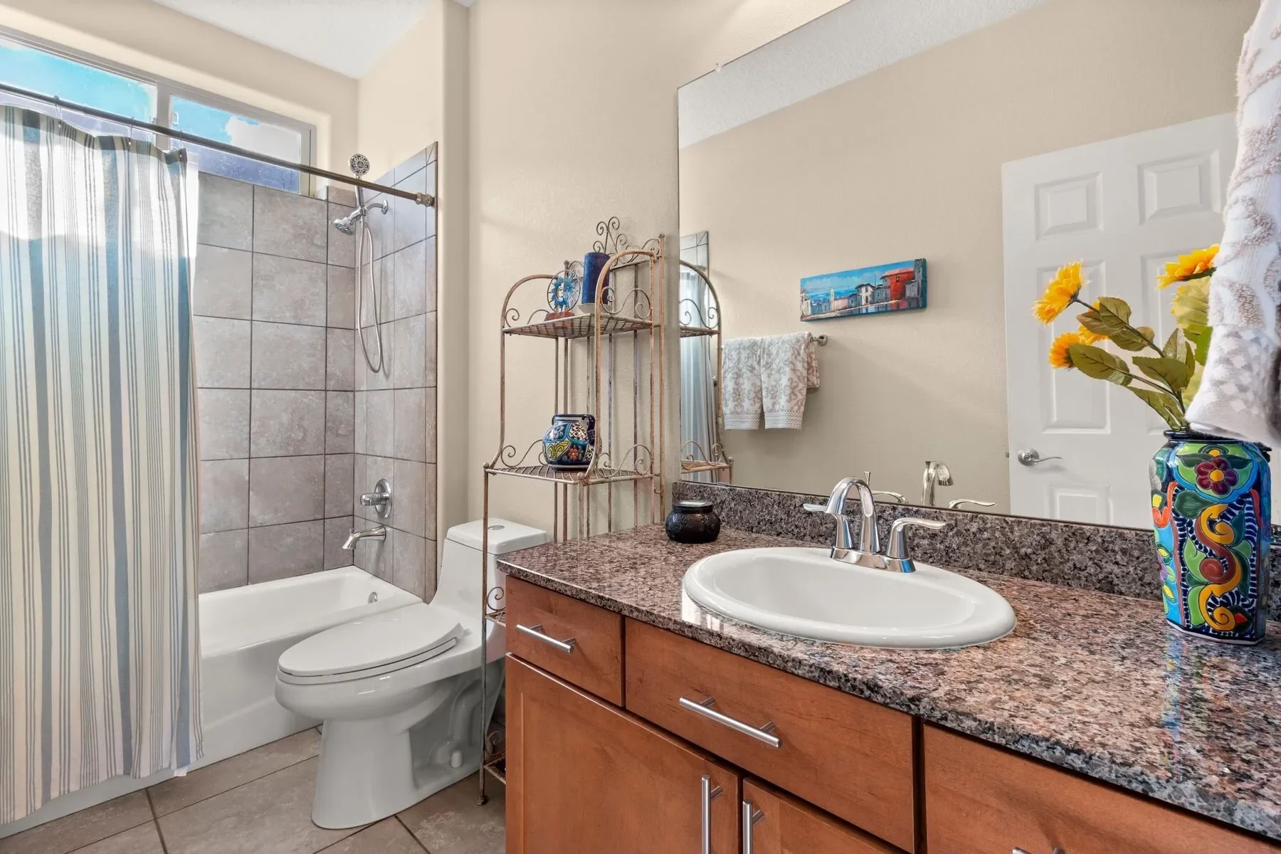 65 Calle Agua Clara , Santa Fe, NM 87508, Santa Fe, New Mexico, United States. - Photo 18