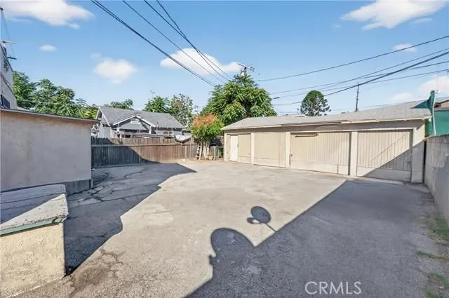323 W 60th, Los Angeles, CA 90003, Los Angeles, California, United States. - Photo 6