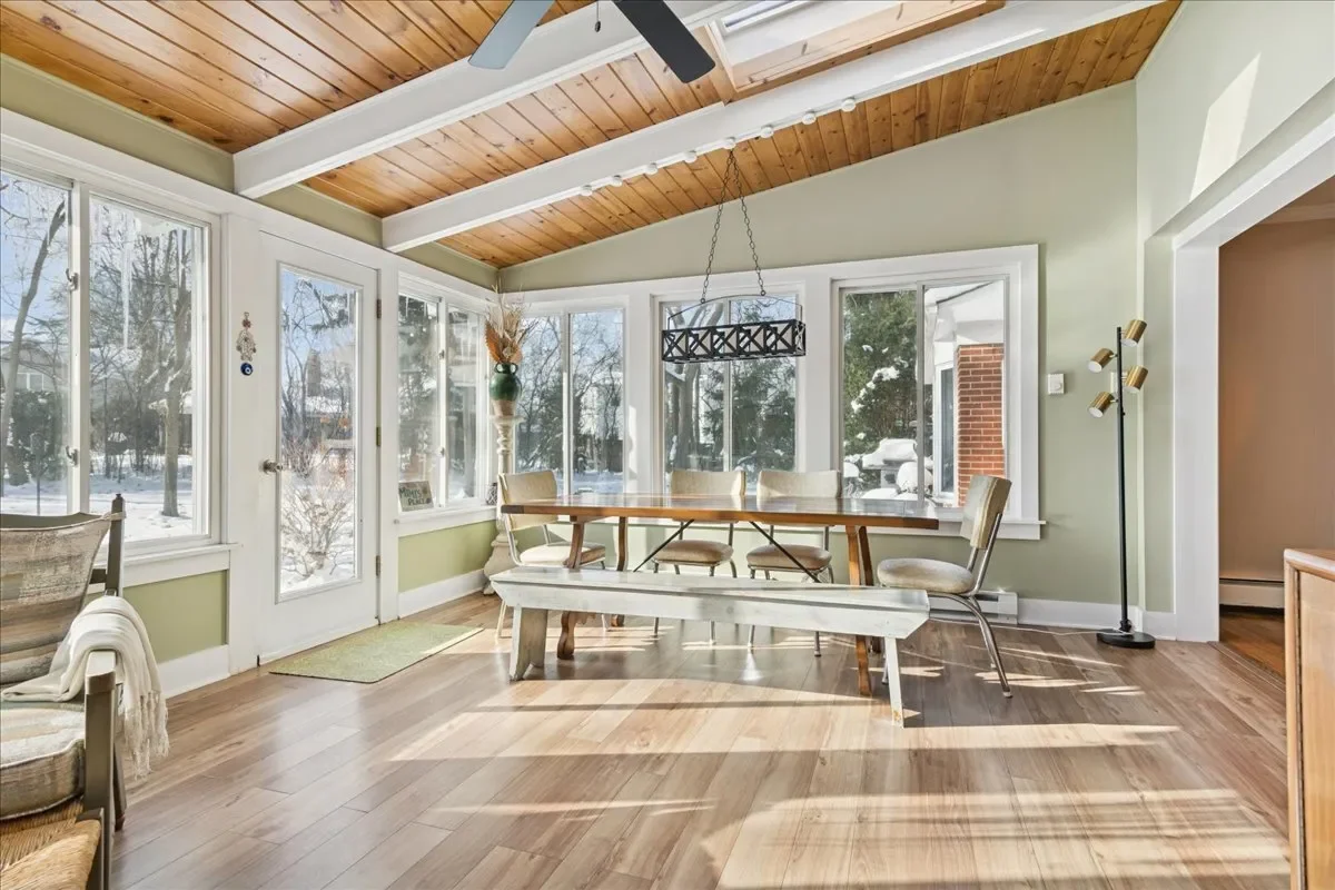 Gallery photo 8