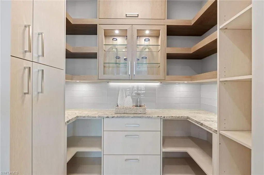 121 Barefoot, #16, Bonita Springs, FL, 34134, USA, Bonita Springs, Florida, United States. - Photo 3