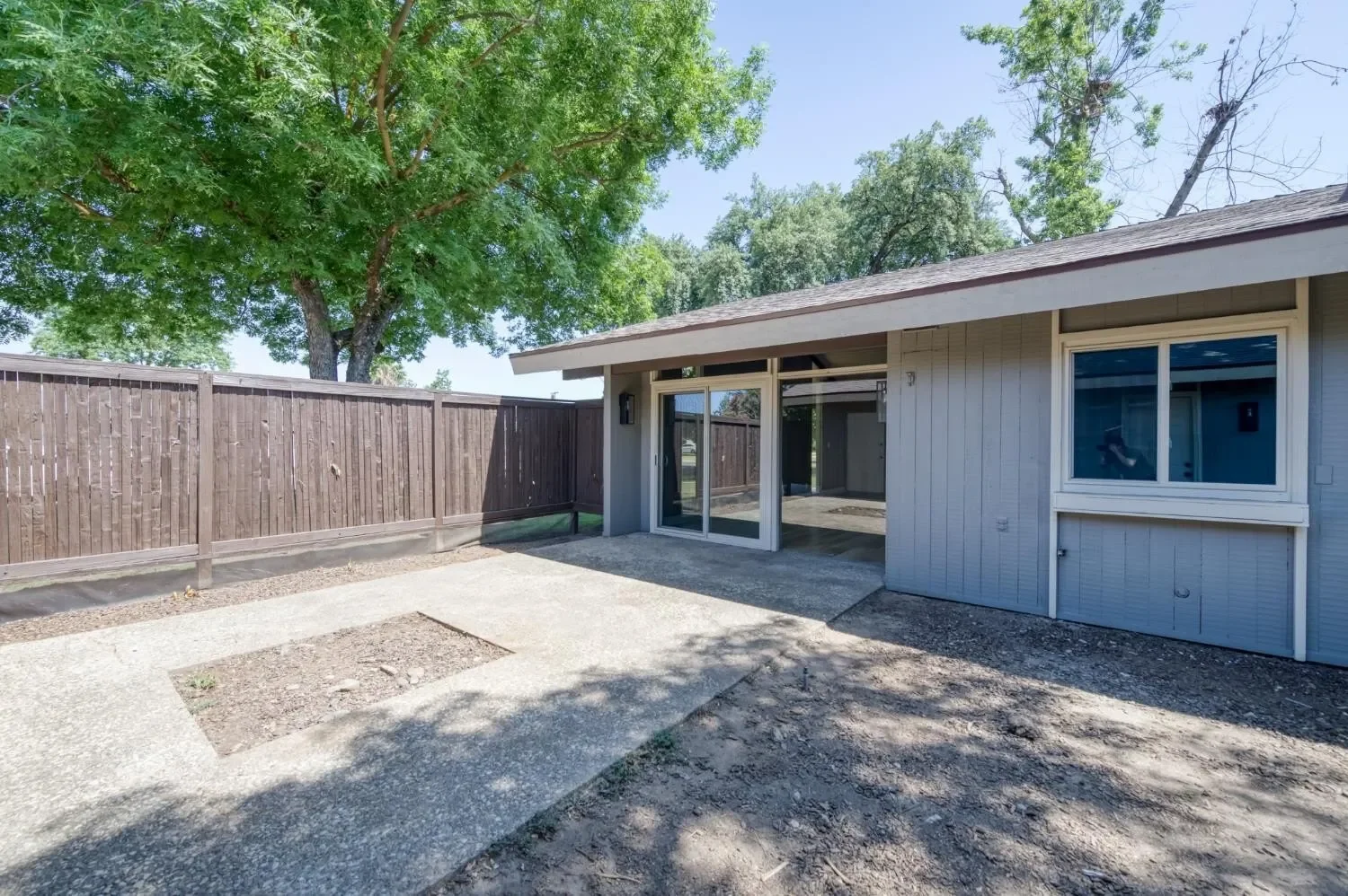 1904 Fairway Avenue S, Fresno, CA 93727, Fresno, California, United States. - Photo 26