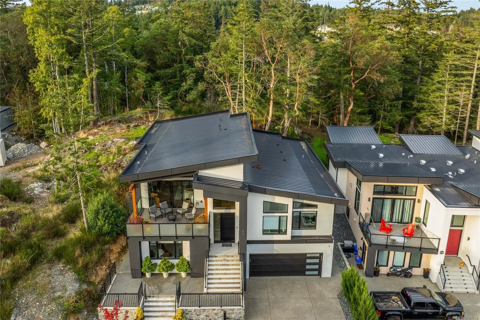 640 Medalist Ave, Colwood, British Columbia, Canada. - Photo 23