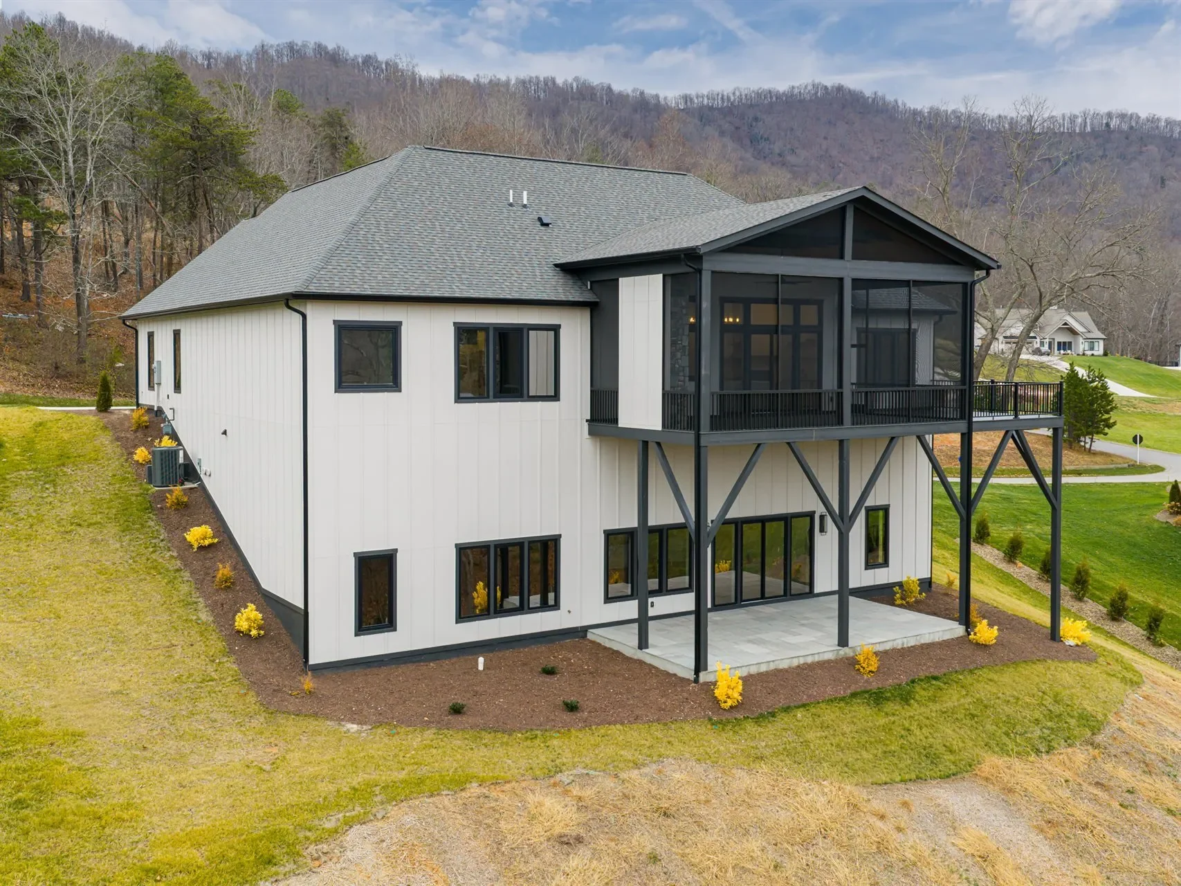 51 Bridgeway Drive 12, #12, Candler, NC, 28715, USA, Candler, North Carolina, United States. - Photo 45