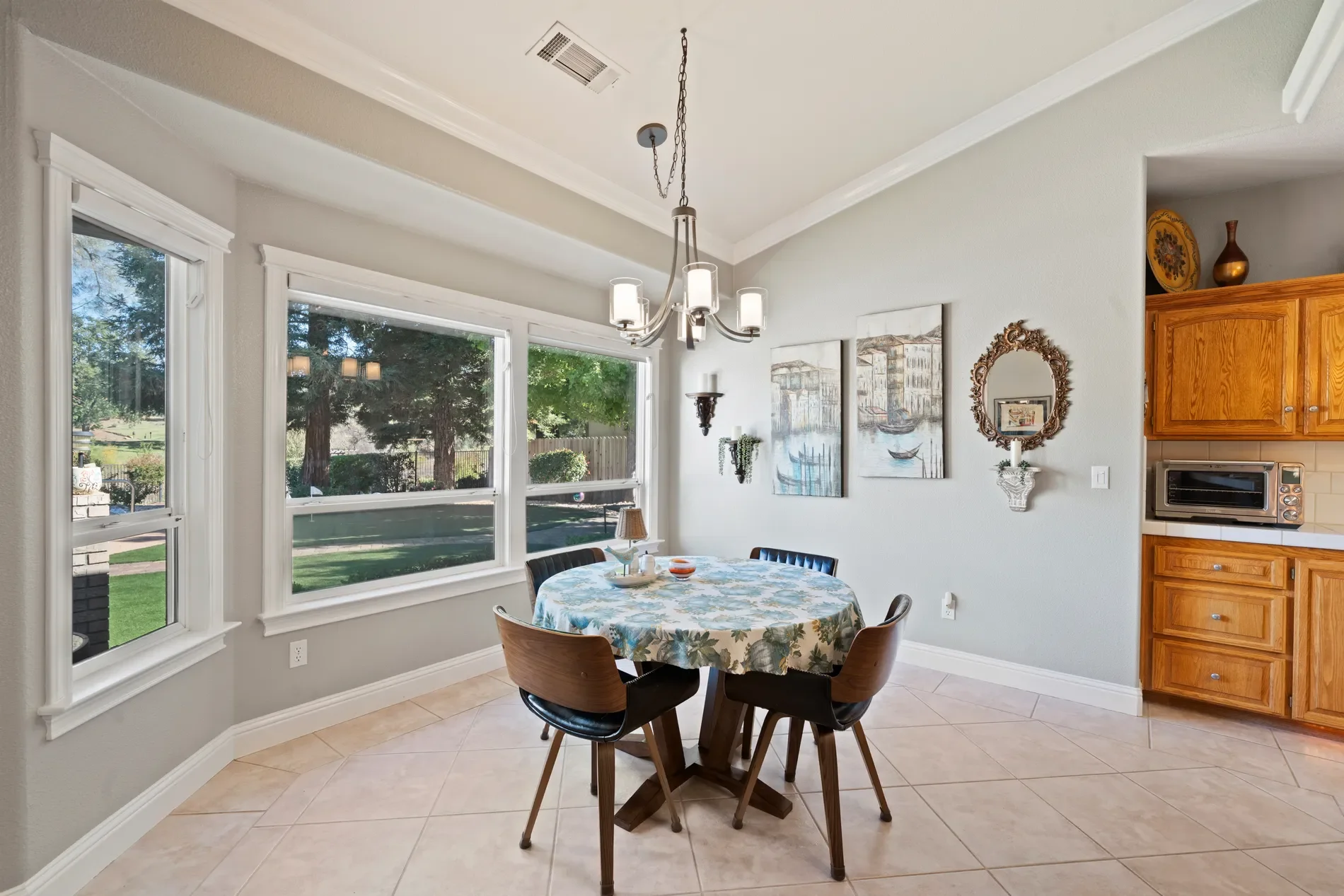 Gallery photo 12
