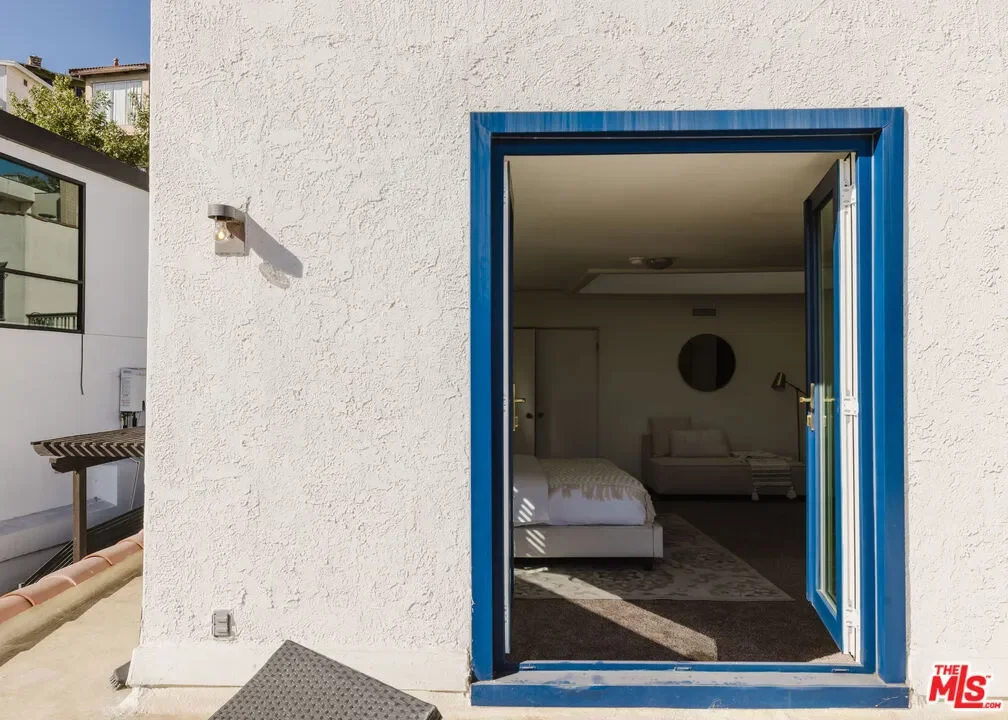 2041 Glencoe Way, Los Angeles, California, United States. - Photo 26