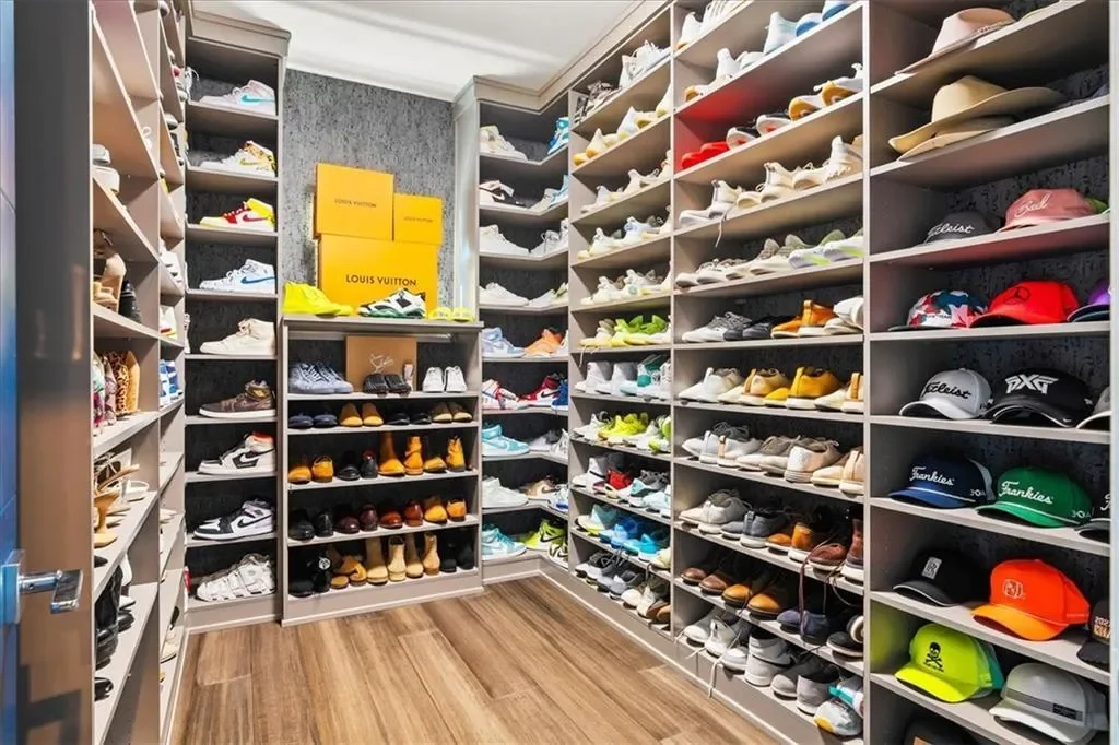 2220 Meadowvale Drive NE, Atlanta, GA 30345, Atlanta, Georgia, United States. - Photo 7