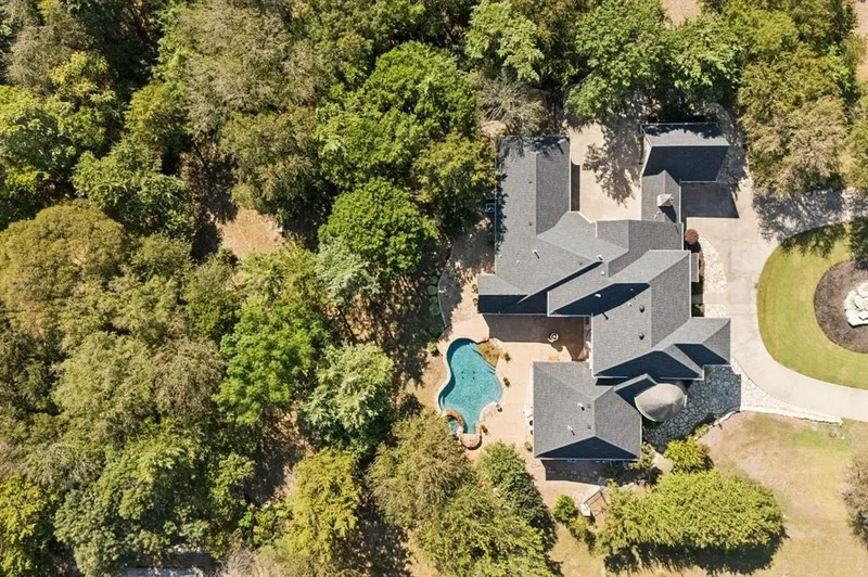 1356 Sunset Ridge Circle, Cedar Hill, Texas, United States. - Photo 35