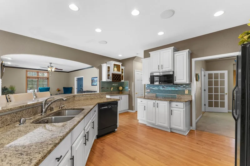 6645 Fieldstone Court , Racine, WI 53402, Mount Pleasant, Wisconsin, United States. - Photo 10
