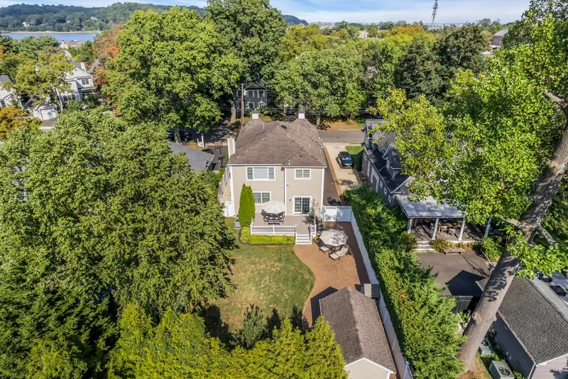 12 Forrest Ave, Rumson, NJ 07760, Runnemede, New Jersey, United States. - Photo 49