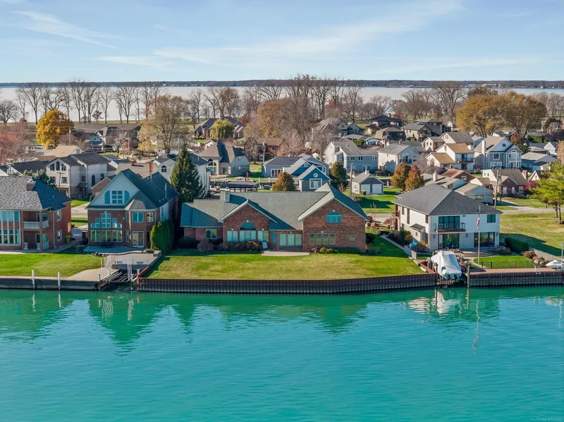 37580 Lakeshore, Harrison Twp, MI 48045, St. Clair Shores, Michigan, United States. - Photo 56