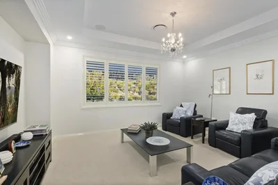 Thumbnail 13