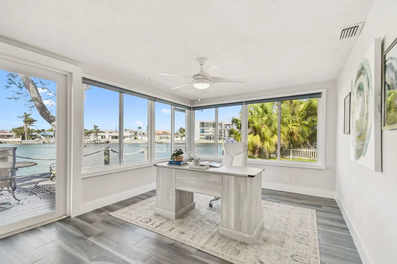 1514 Sea Gull Drive S, St Petersburg, FL 33707, St. Petersburg, Florida, United States. - Photo 43
