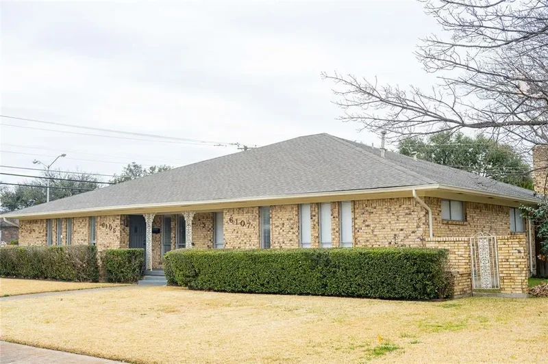 Duplex in Dallas