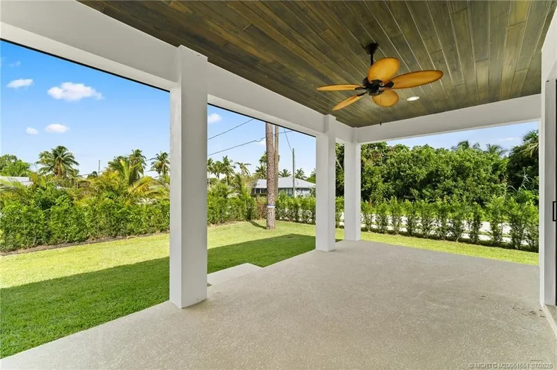 5460 SE Front Avenue, Stuart, Florida, United States. - Photo 40