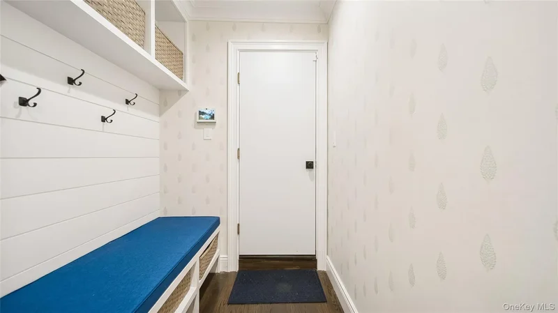 305 Nassau Avenue, Manhasset, New York, United States. - Photo 26