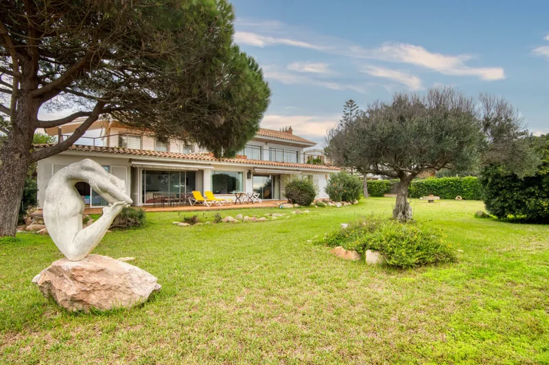 Exclusive Property On The Seafront In Sant Antoni De Calonge