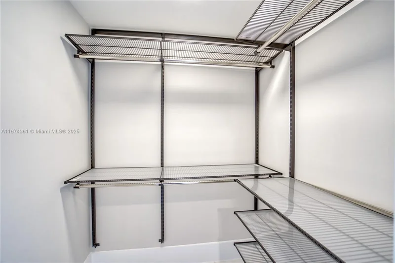 701 Brickell Key Blvd 1512, Miami, Florida, United States. - Photo 13