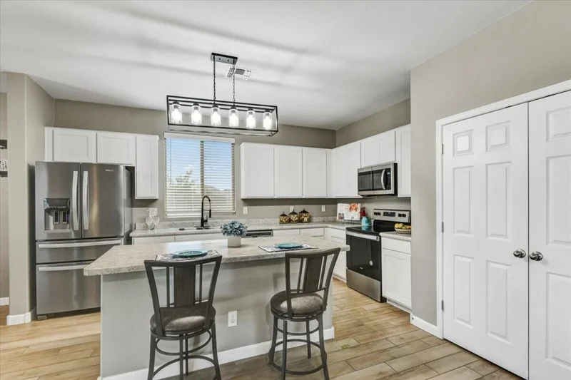 8927 N 70th Avenue , Peoria, AZ 85345, Peoria, Arizona, United States. - Photo 4