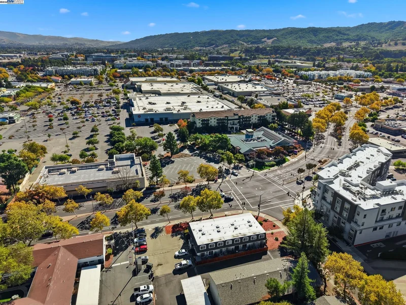 7595 Amador Valley Blvd, Dublin, California, United States. - Photo 11