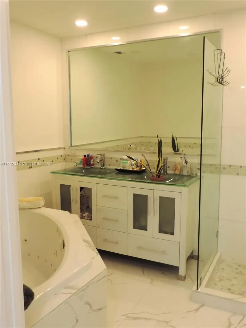 6230 SW 38th St, Miami, Florida, United States. - Photo 13