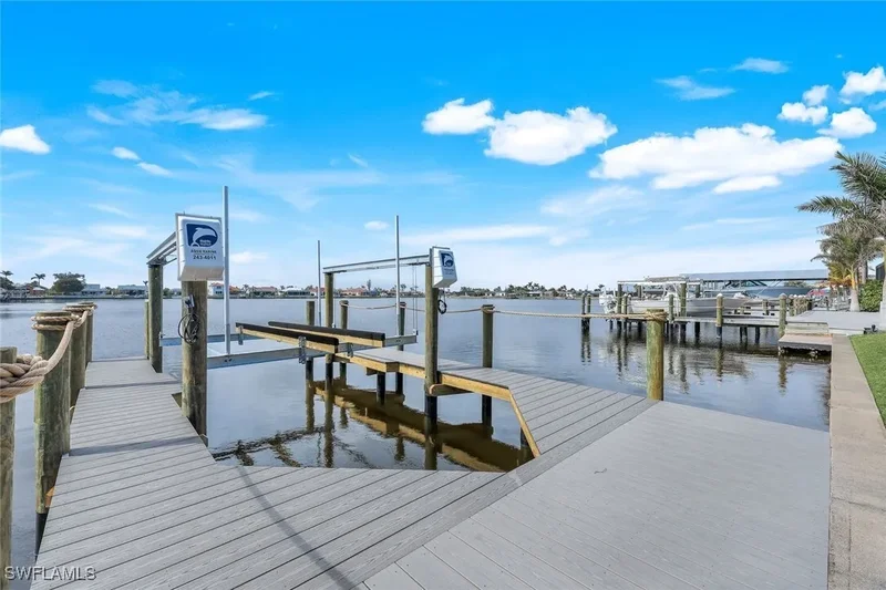 5024 SW Pelican Boulevard, Cape Coral, Florida, United States. - Photo 4