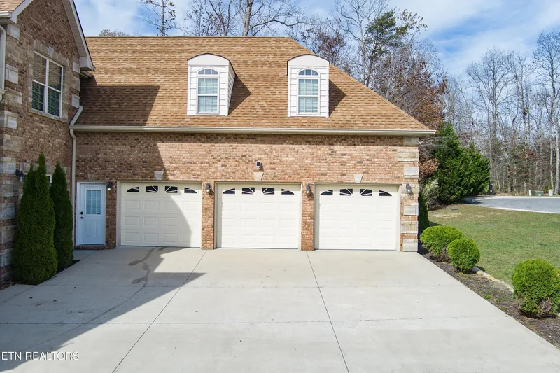 39 N Riverview Lane, Crossville, TN 38555, Crossville, Tennessee, United States. - Photo 51
