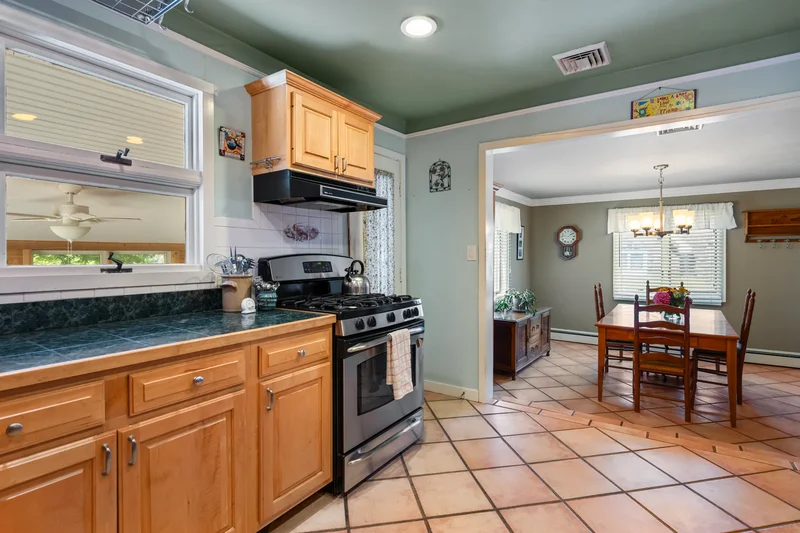 10 Strawberry Lane , Shelter Island, NY 11964, Shelter Island, New York, United States. - Photo 17