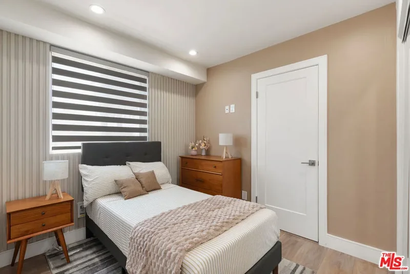 1341 N Mariposa Avenue, Los Angeles, California, United States. - Photo 47