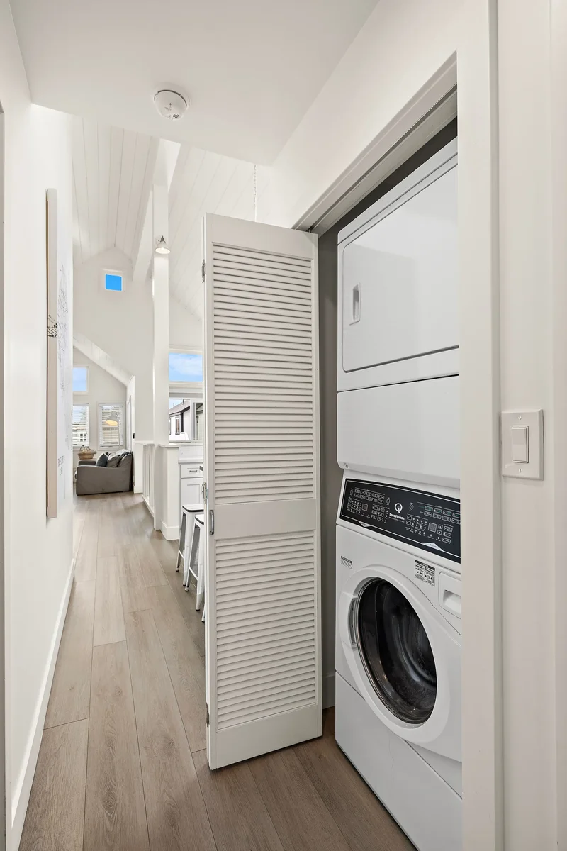 207 40th Street  Unit B, Newport Beach, CA 92663, Newport Beach, California, United States. - Photo 10