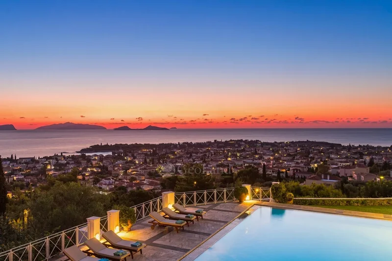 Spetses, Attica, Greece. - Photo 3