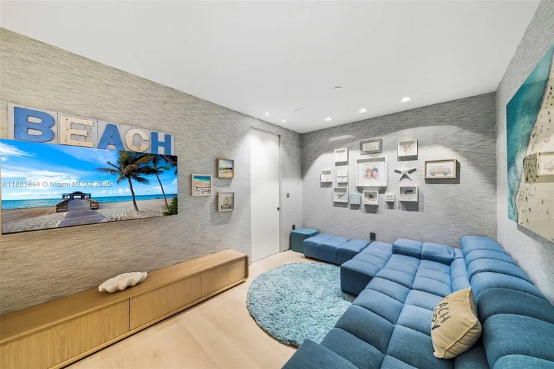 100 S Pointe Dr Unit 3803, Miami Beach, FL 33139, Miami Beach, Florida, United States. - Photo 31