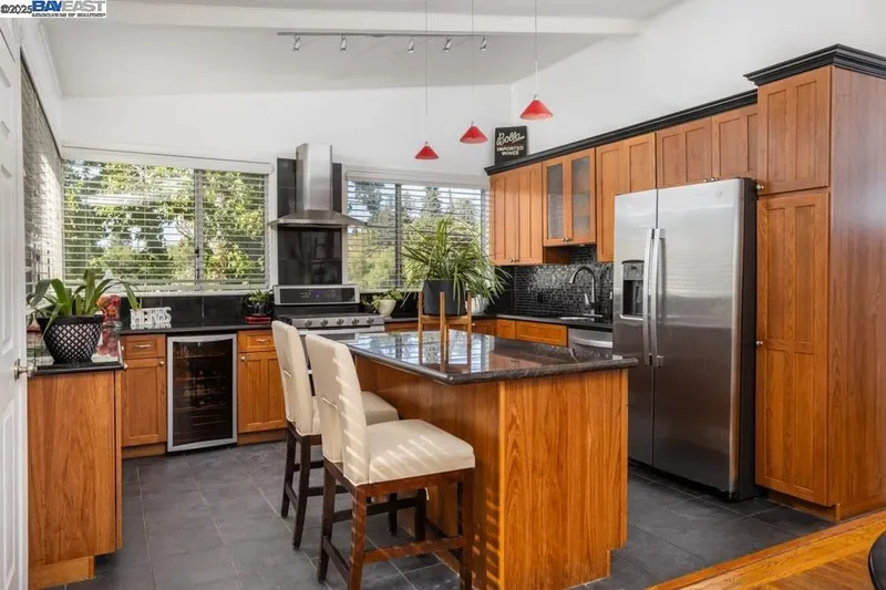 18798 Madison Ave, Castro Valley, California, United States. - Photo 7