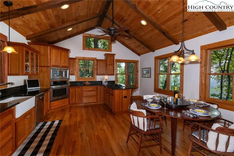 270 Buxton Street, Blowing Rock, North Carolina, United States. - Photo 20