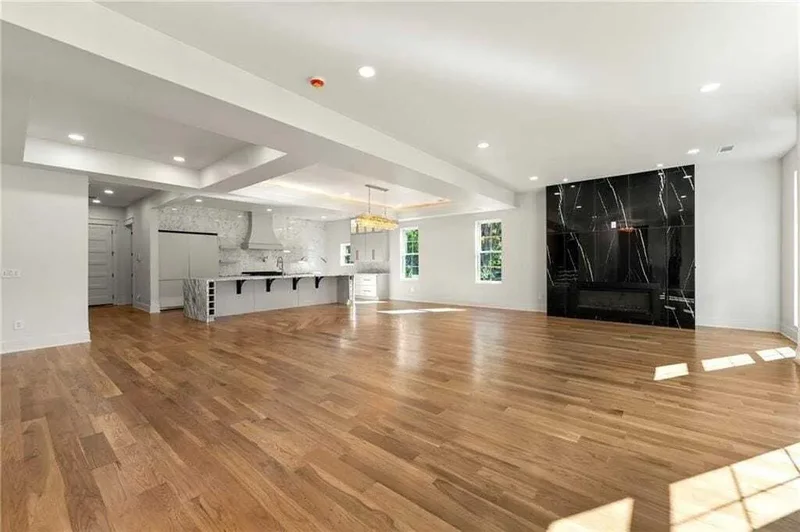 320 Hammond Drive, Atlanta, GA, 30328, USA, Atlanta, Georgia, United States. - Photo 2