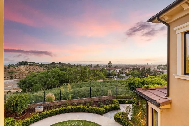 212 Clear Falls, Irvine, CA 92602, Irvine, California, United States. - Photo 37